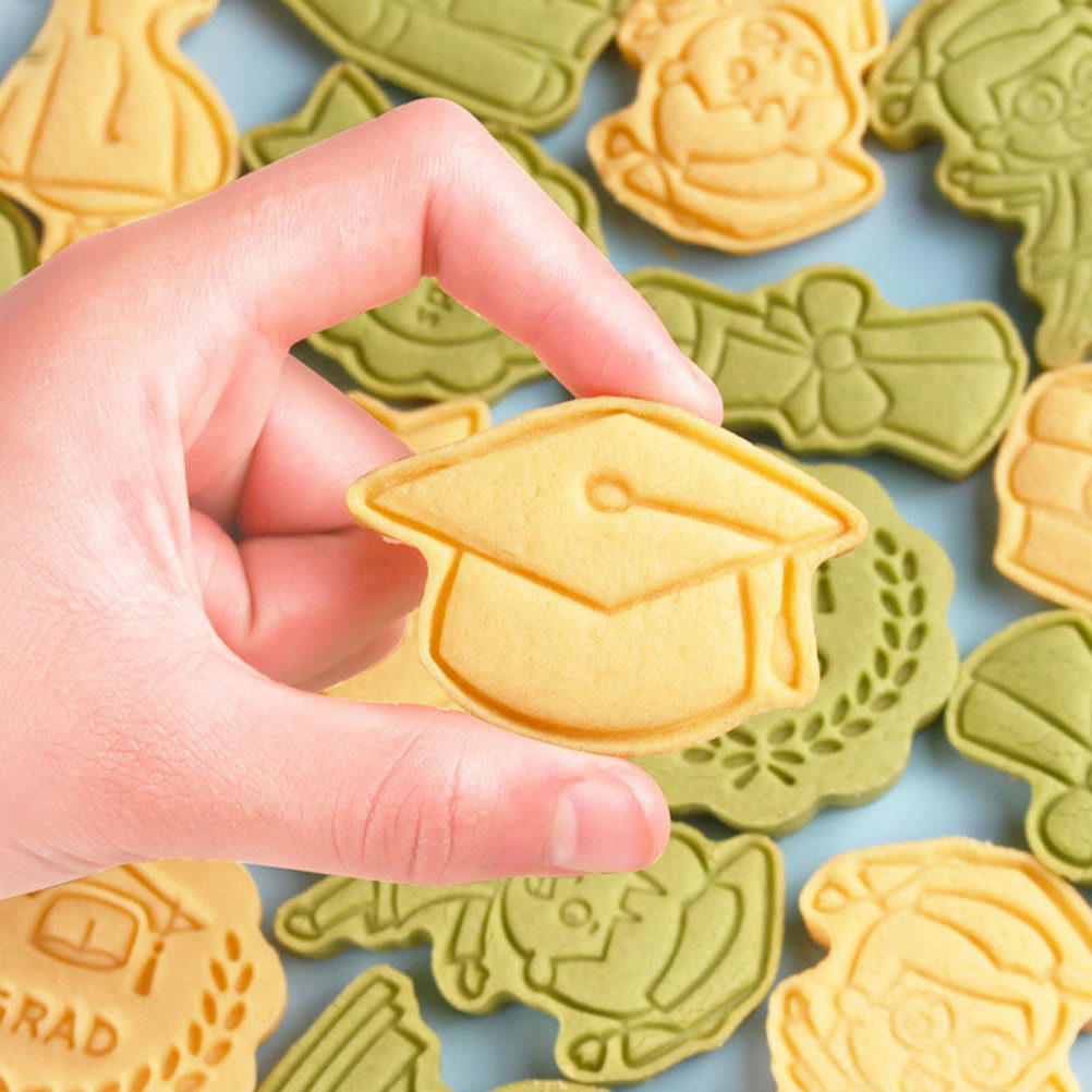 8Pcs Graduation Cookie Cutter  - Cookie Cutter Set 评论和价格